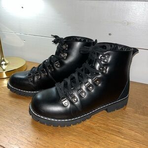 BARBO ALENA BLACK LEATHER LACE-UP BOOTS WITH REMOVABLE ICE GRIPS -Size 39